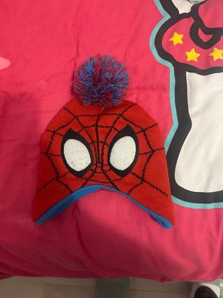 Gorro Spiderman con pompón