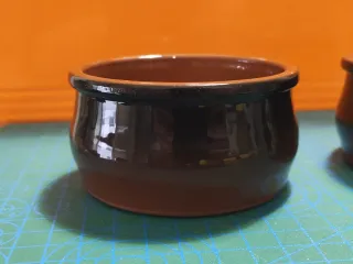 Due ciotole in terracotta