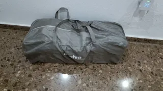 Cuna de viaje plegable gris