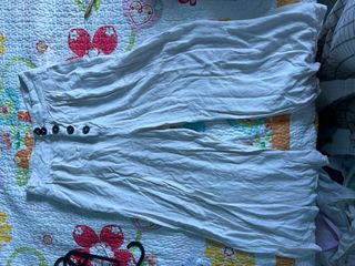 Pantalón beige Stradivarius lino