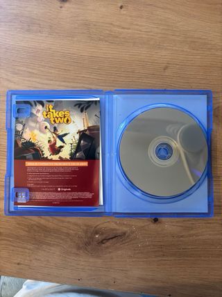 PS4 It Takes Two Juego en Español