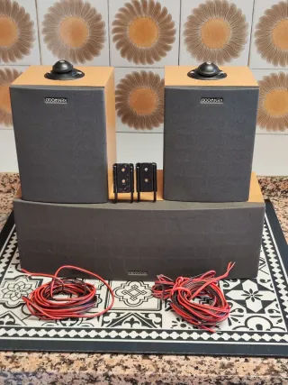 Conjunto Altavoces Kenwood CRS-177-W
