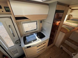 AUTOCARAVANA PERFILADA HYMER BMC-T 580 AUTOMATICA