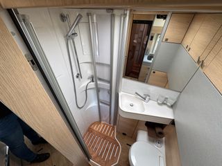 AUTOCARAVANA PERFILADA HYMER BMC-T 580 AUTOMATICA