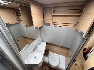 AUTOCARAVANA PERFILADA HYMER BMC-T 580 AUTOMATICA