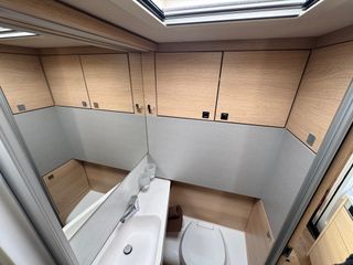 AUTOCARAVANA PERFILADA HYMER BMC-T 580 AUTOMATICA