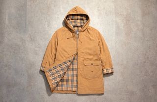 Abrigo Burberry Beige con Interior Novacheck