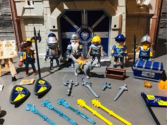 Playmobil 70222 + 70225 NOVELMORE Castillo .....