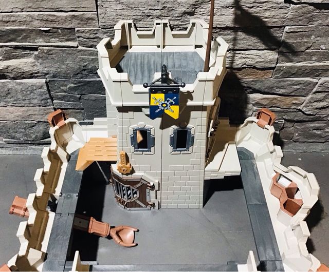 Playmobil 70222 + 70225 NOVELMORE Castillo .....