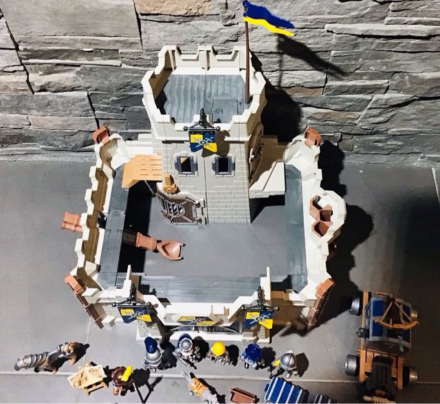Playmobil 70222 + 70225 NOVELMORE Castillo .....