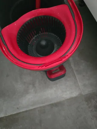 Cubo y Fregona Vileda