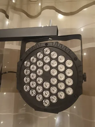 4 faretti LED 36W + stativo DJ