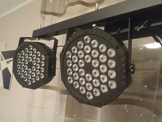 4 faretti LED 36W + stativo DJ