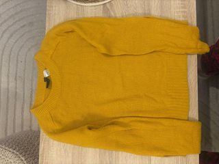 Jersey mostaza cuello alto