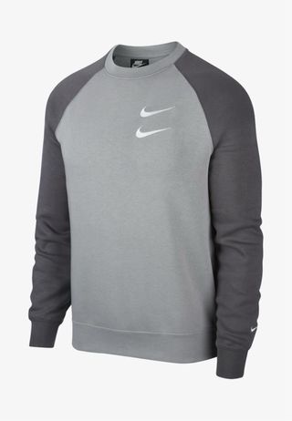 Sudadera Nike Sportswear Swoosh Crewneck (GRIS)