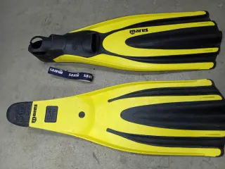 Pinne Mares Avanti Superchannel taglia 42 43