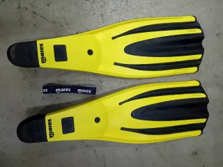 Pinne Mares Avanti Superchannel taglia 42 43