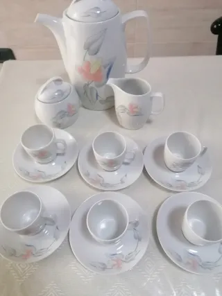 Servizio da tè in porcellana