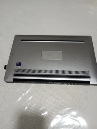 Dell XPS 13 9360 sin disco duro Repuestos