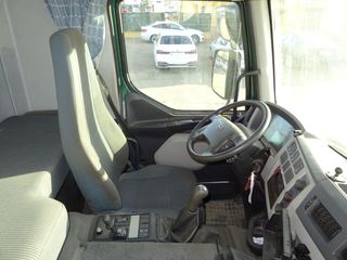 MAN FE 300-CAMIONES GRUA