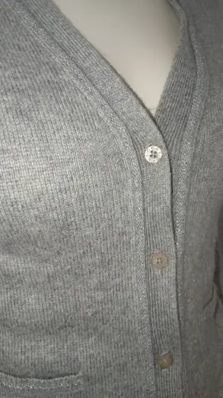 Jersey gris con pedrería