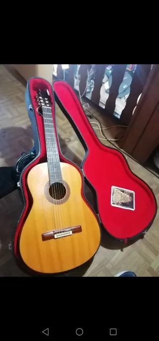 Guitarra Valeriano Bernal Prodigio , año1990