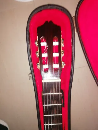 Guitarra Valeriano Bernal Prodigio , año1990