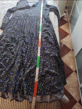 Vestido largo floral Zara