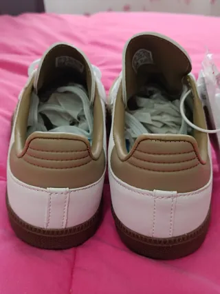 Tênis Adidas Samba Bege e Branco