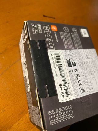 Altavoz JBL Go4 Negro y Naranja