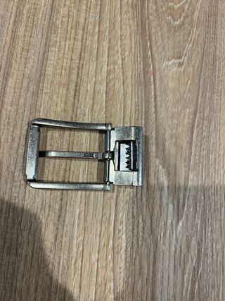 Hebilla de cinturón plateada 35 mm