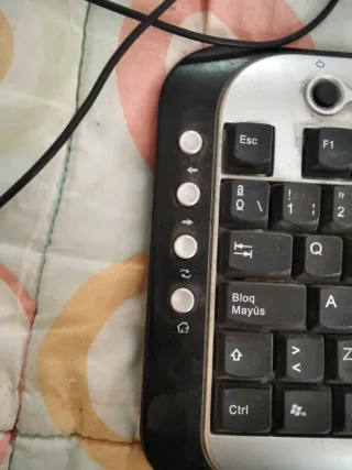 Teclado OKI USB Plata y Negro