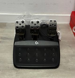 Volante Logitech G923 TRUEFORCE PS5/PS4 y Pc