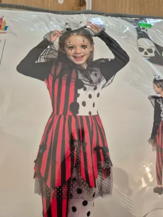 Disfraz de payaso infantil, usado una vez.