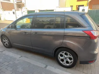 Ford Grand C-MAX 2012