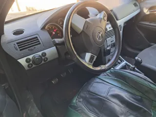 Opel Astra 2007