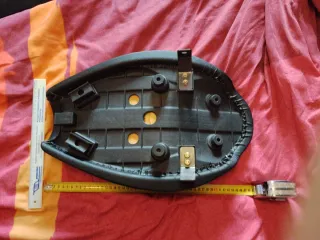 Asiento de moto negro acolchado Grand Voyage nuevo