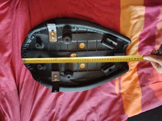 Asiento de moto negro acolchado Grand Voyage nuevo