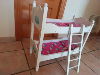 Litera desmontable para bebés. Medidas: 57x60x28cm