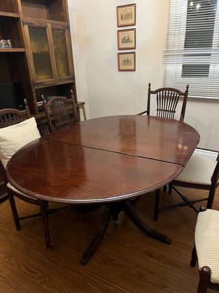 Mesa de comedor con 6 sillas