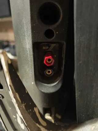 Caja de altavoz Celestion negra