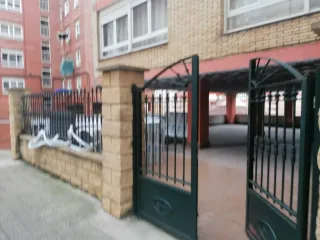 Verja de hierro fundido mas 3 puertas