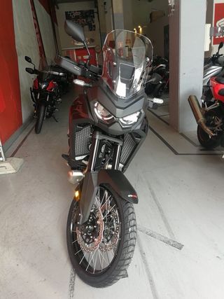 Honda Africa Twin 1100 DCT Negra