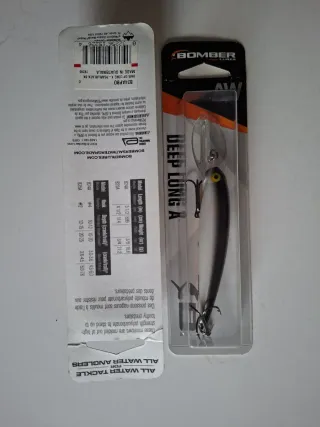 2 señuelos de pesca Bomber Deep Long A