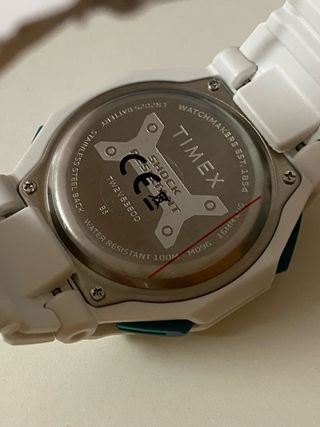Reloj Timex Digital Blanco
