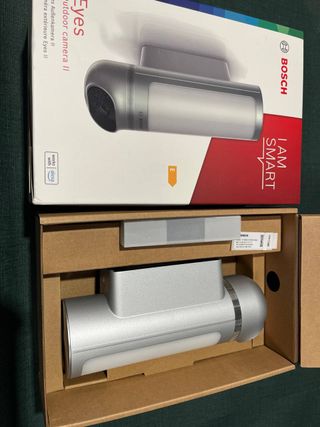 Cámara de vigilancia exterior Bosch Smart Home II