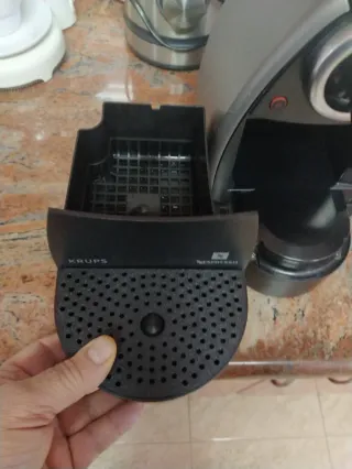 Cafetera Nespresso Krups XN 2005