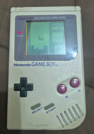 Nintendo Game Boy Clásica + Juegos + accesorios