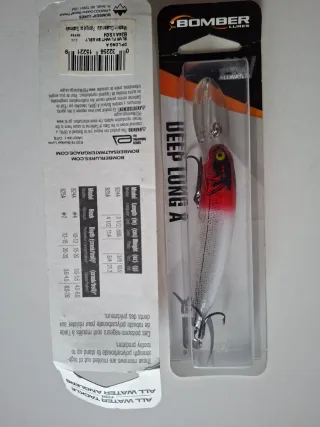 2 señuelos pesca Bomber Deep Long A