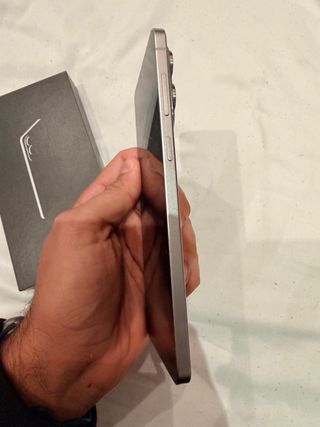 Samsung Galaxy S25 Edge Paletado como nuevo